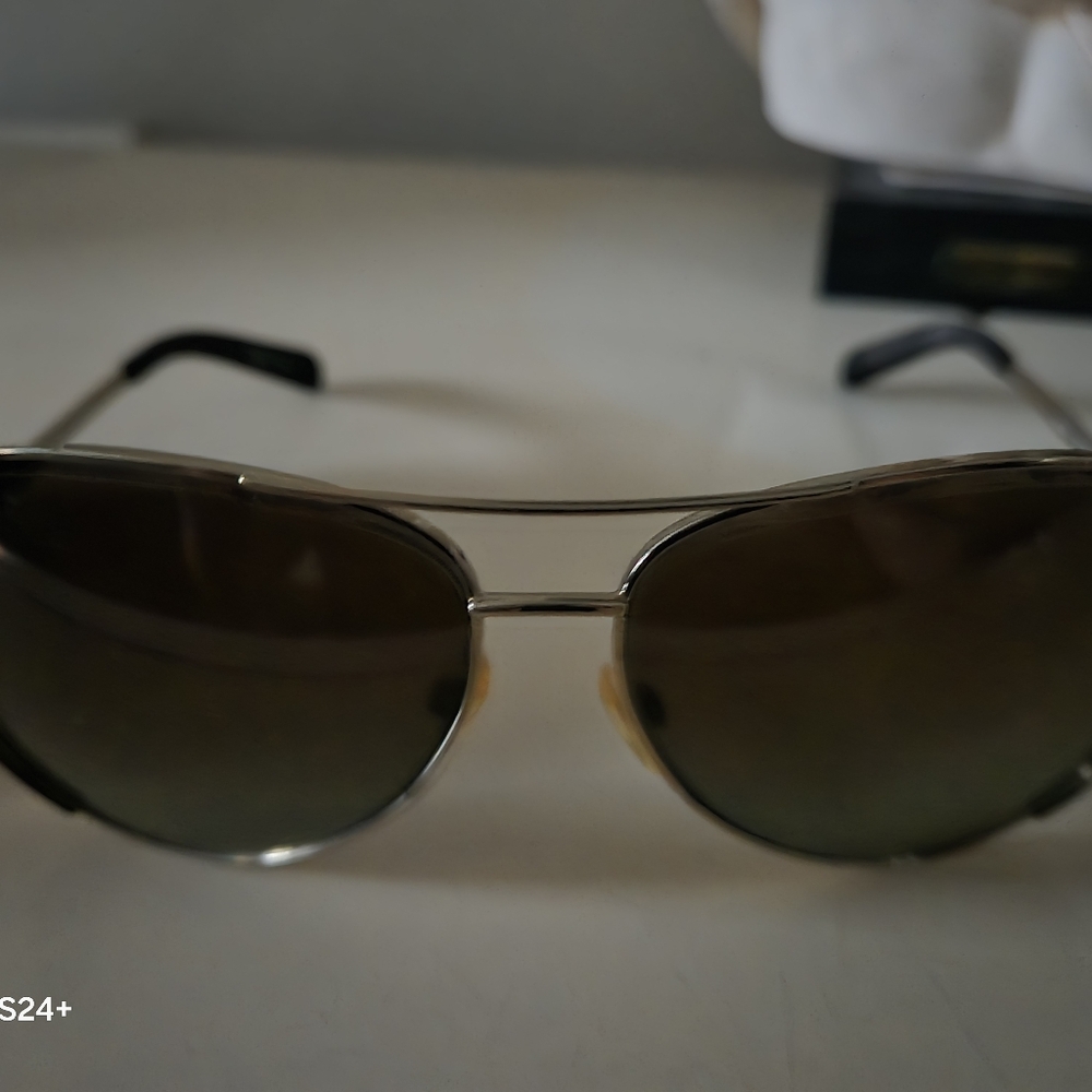 Michael kors sunglasses - Picture 3 of 4